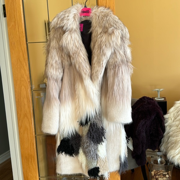 SAVE THE QUEEN WOMENS COAT - Picture 1 of 8